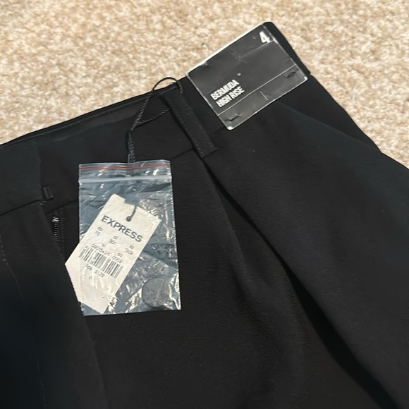 NWT! Express Black High Waisted Bermuda Shorts - Size 4 - Picture 5 of 6